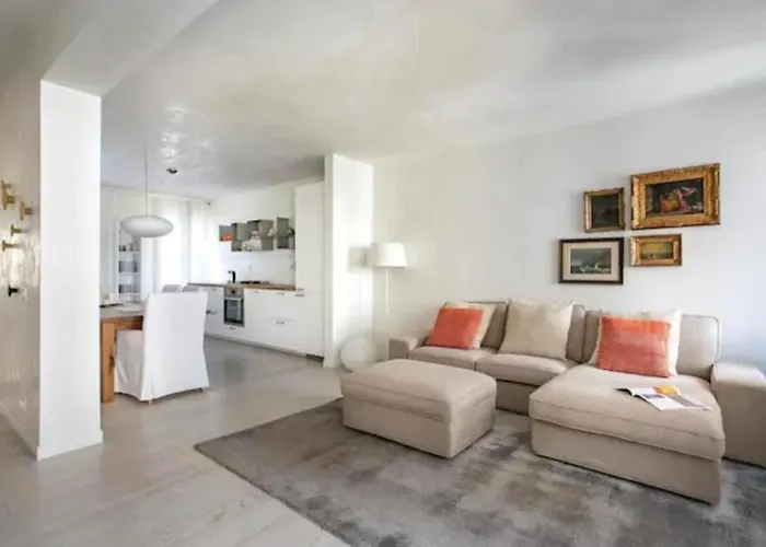 Amadeus Apartment: A Due Passi Dal Duomo *