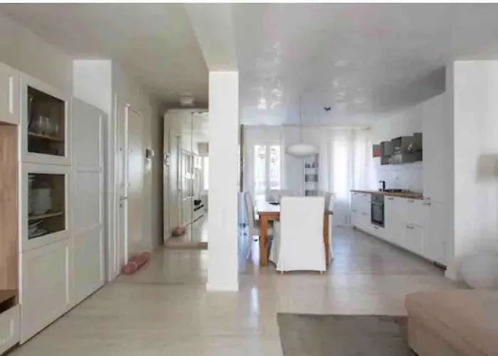 Amadeus Apartment: A Due Passi Dal Duomo