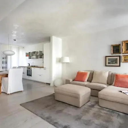 Amadeus Apartment: A Due Passi Dal Duomo *