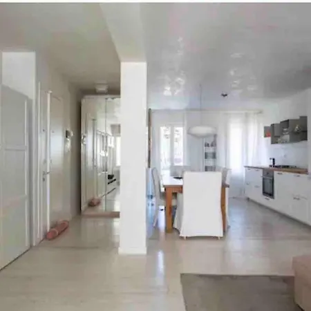 Amadeus Apartment: A Due Passi Dal Duomo